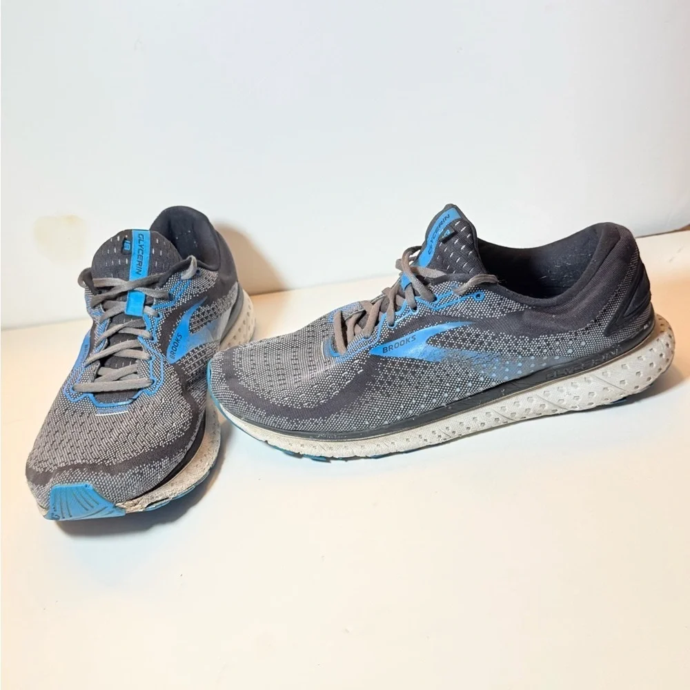Brooks Glycerin 18 men's running shoes in the black/ebony/blue colorway SZ 12